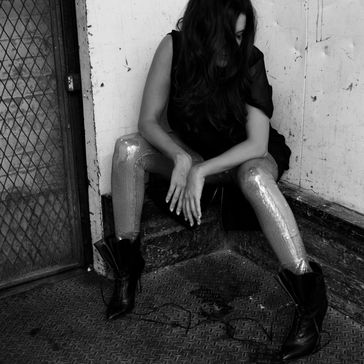 RAW — photograph 03