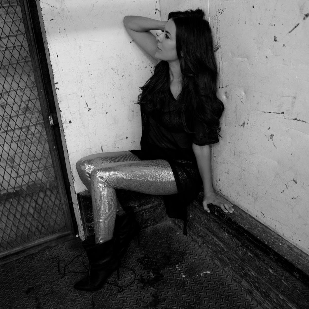 RAW — photograph 09